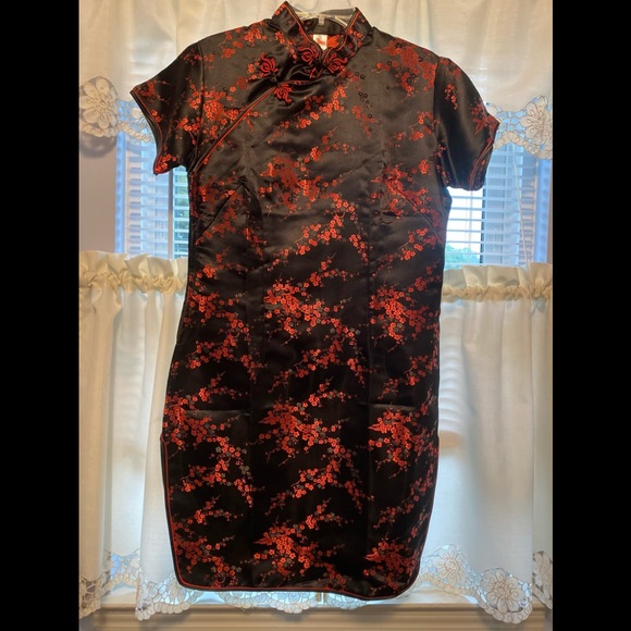 Exotic Dress - Picture 8 of 15